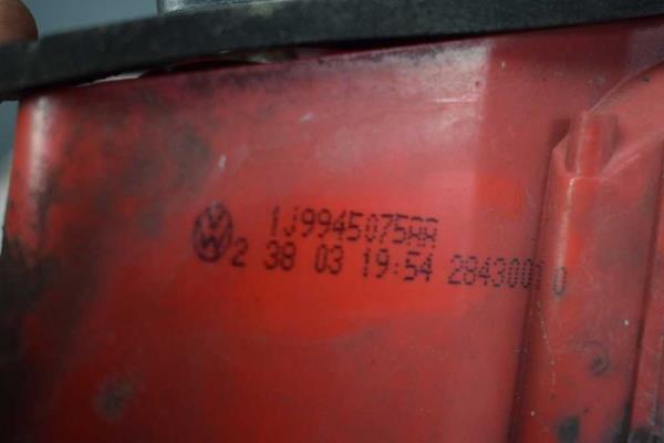 FEU ARRIERE GAUCHE VW  - Vue 3